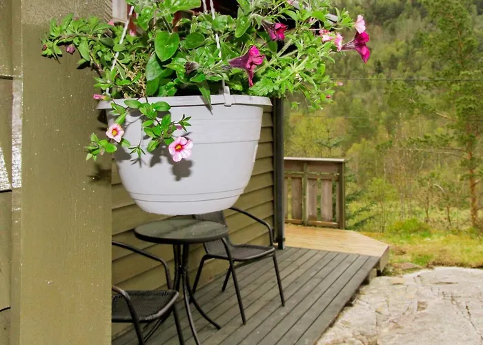 4 Person In I Sogn *